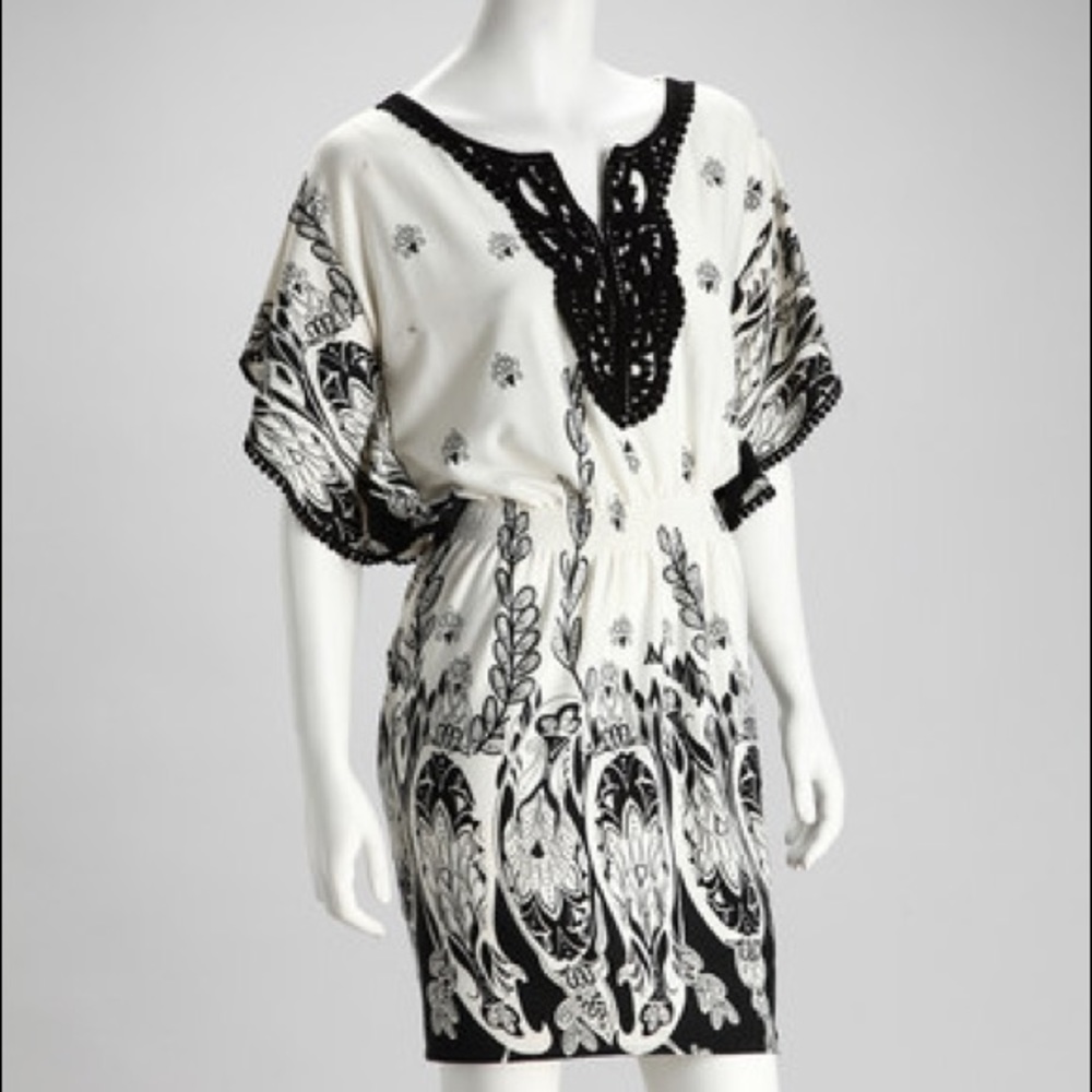 DILY Off White & Black Dress